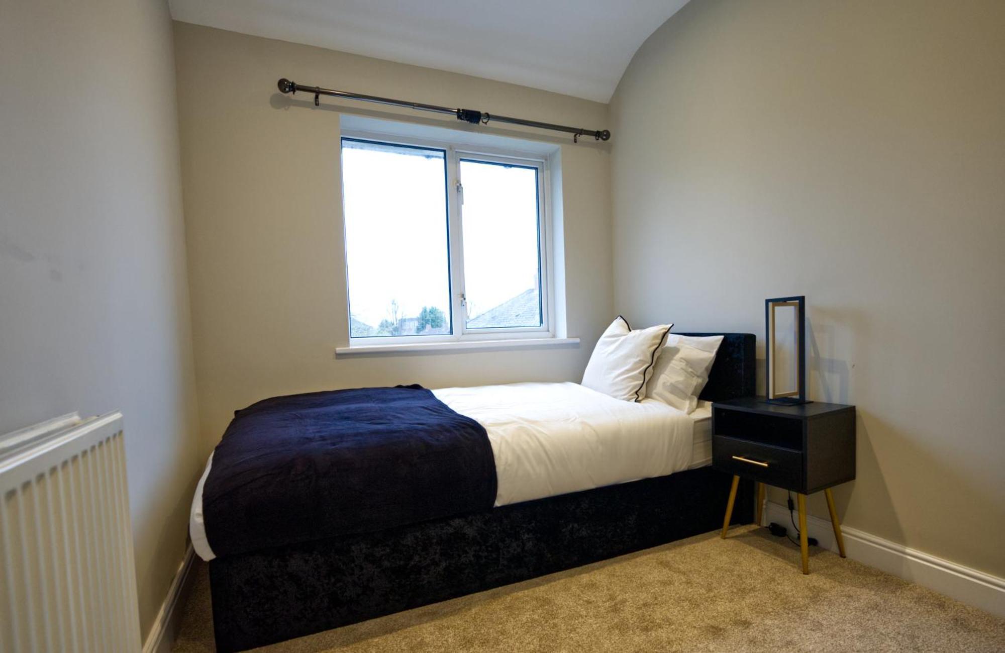 Luxury Harborne Home, Perfect For Contractors & Families 5 Mins From Qe & Uni Birmingham